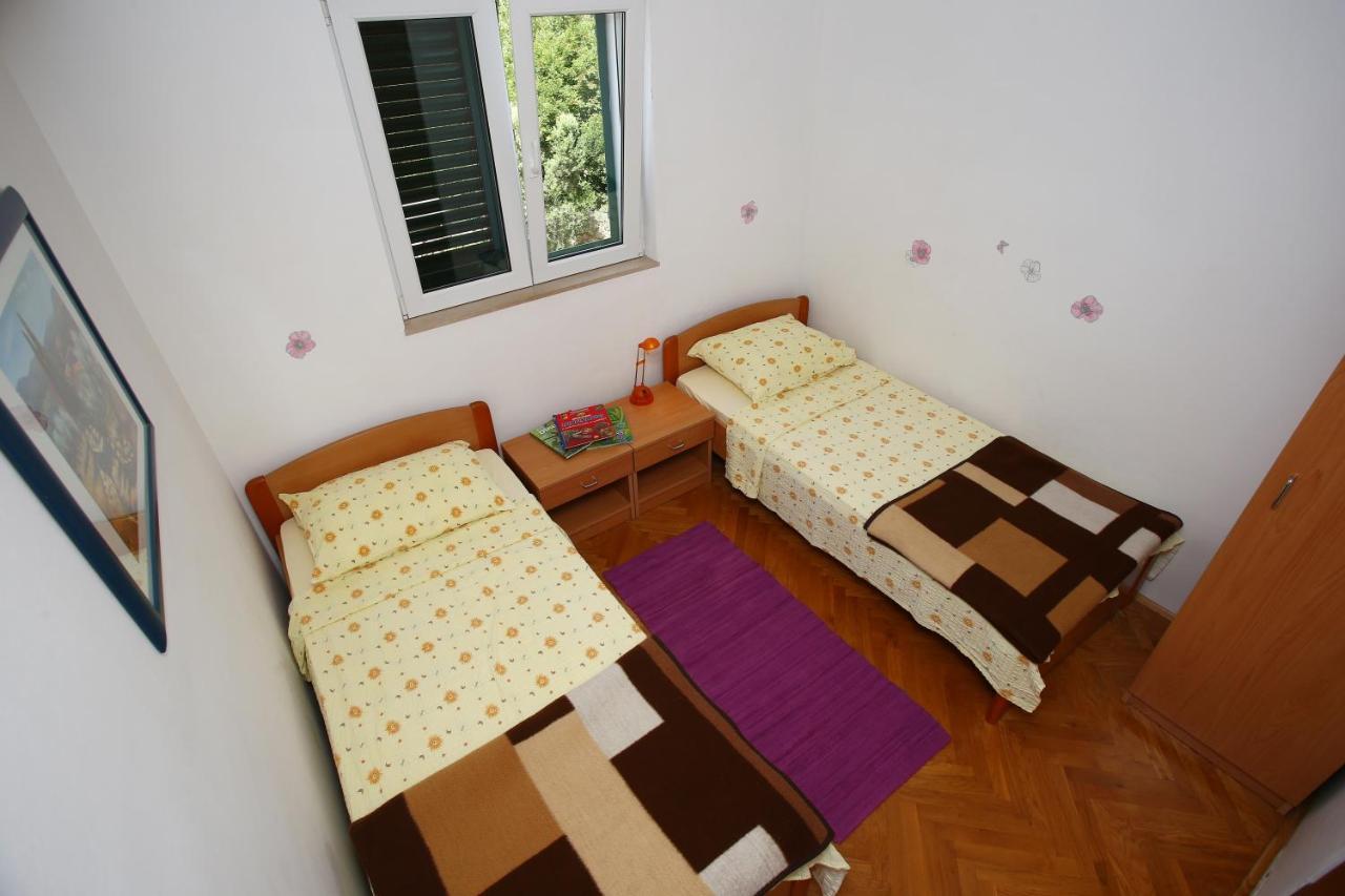 Apartments Vila Ana セリネ エクステリア 写真
